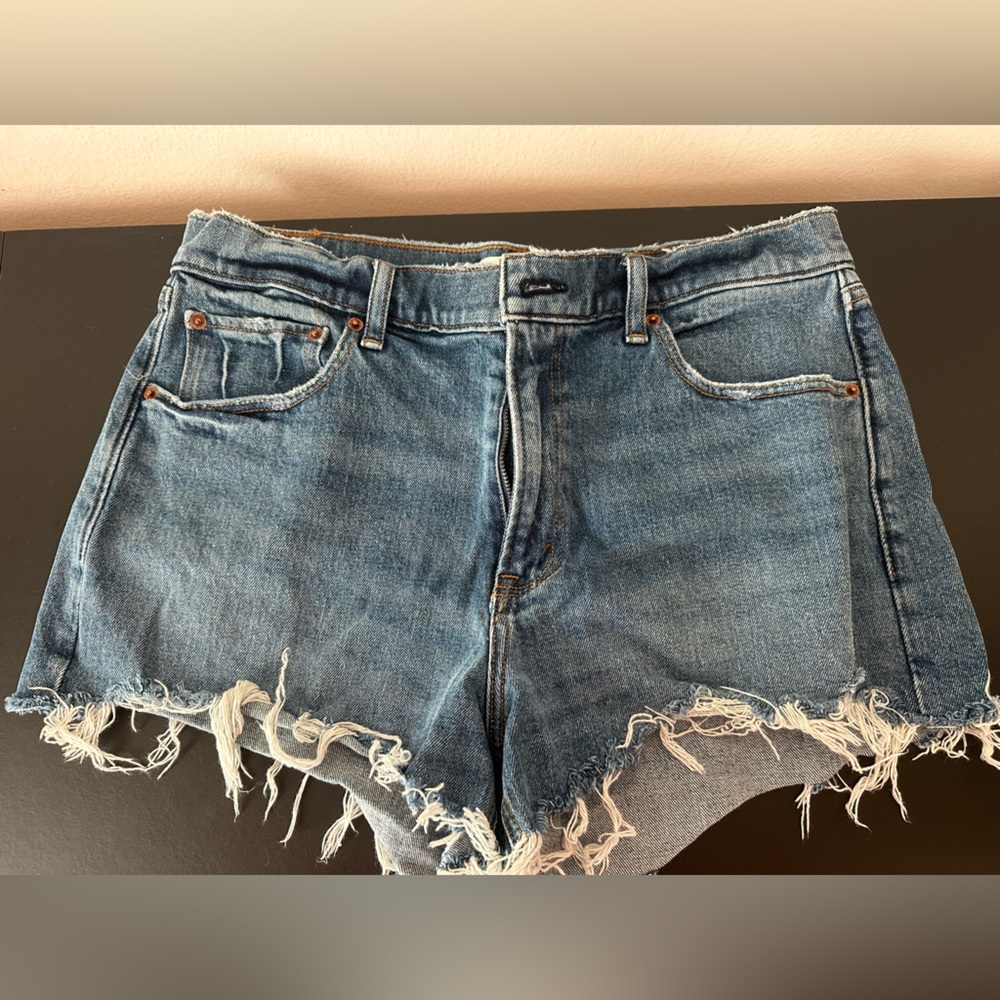 Abercrombie & Fitch mid rise mom shorts